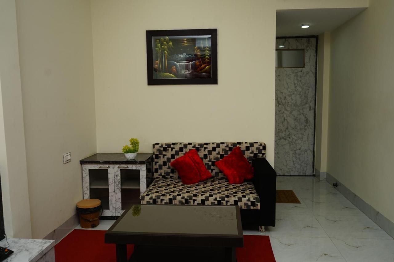 Ratna Mahal Dhāmnod מראה חיצוני תמונה